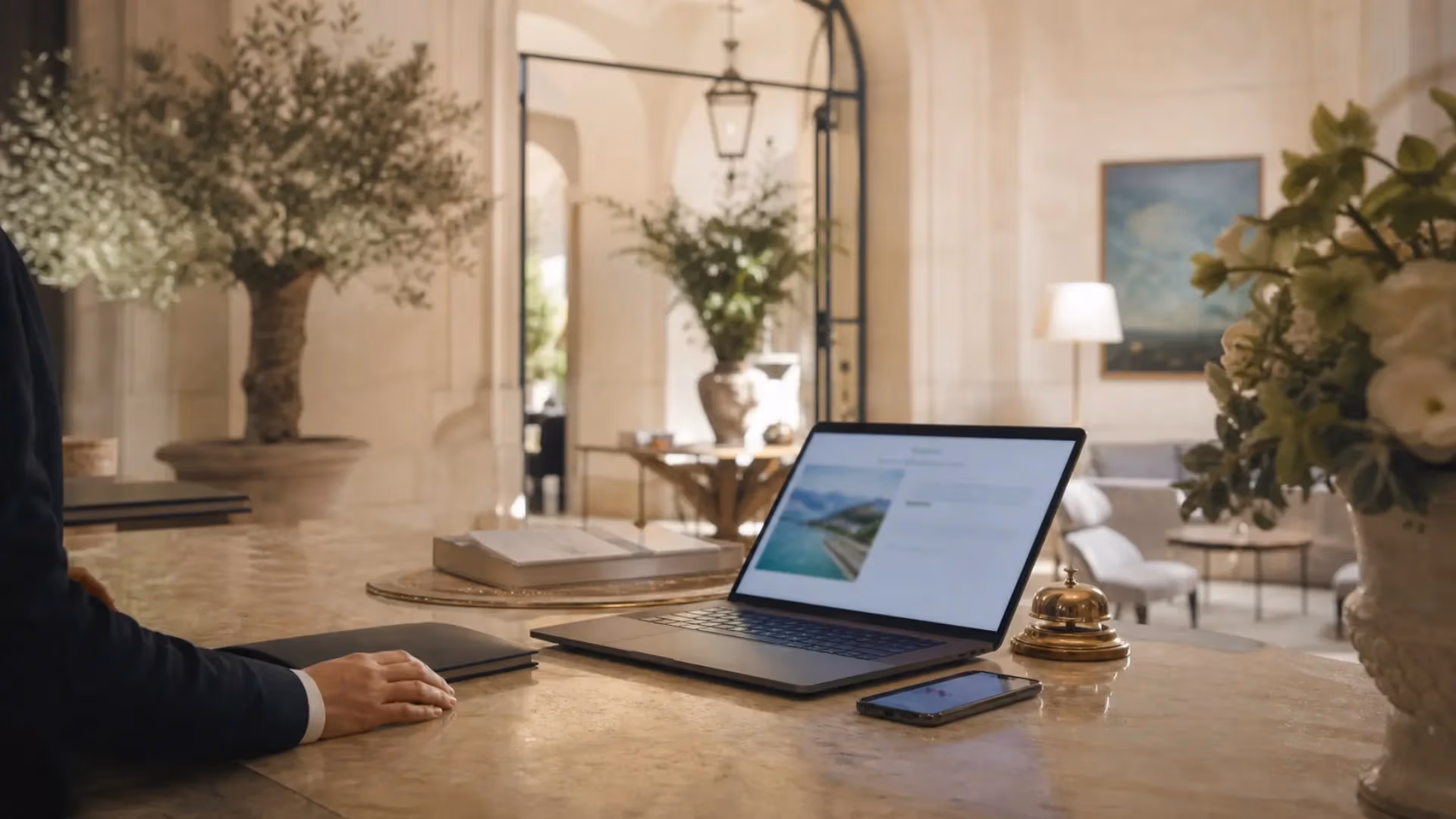 "Desk concierge per organizzare un viaggio in Italia con risposta rapida e assistenza personalizzata"